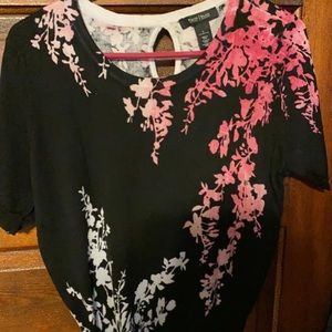 Short sleeve sweater